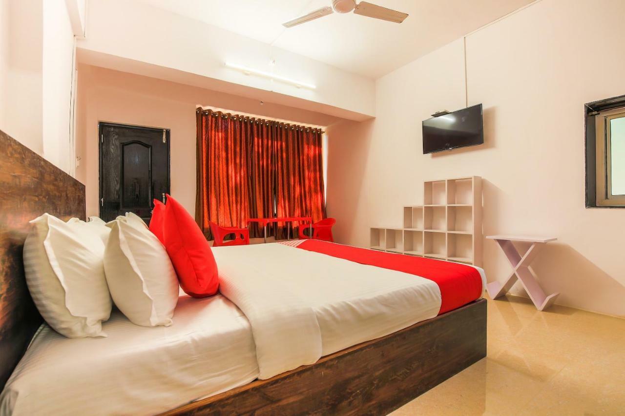 Oyo 16582 Oshin Holiday Care Hotel Márgáo Kültér fotó